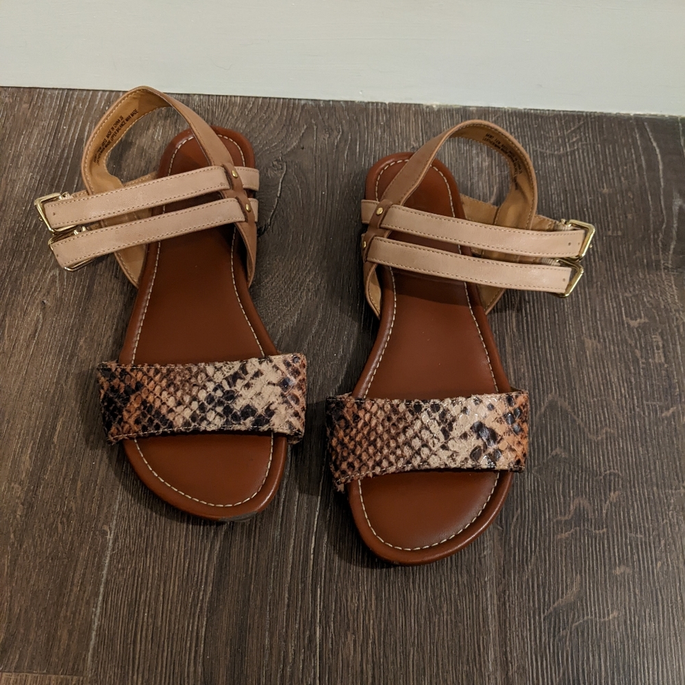 Clark's artisan snake print sandal size 7 1/2